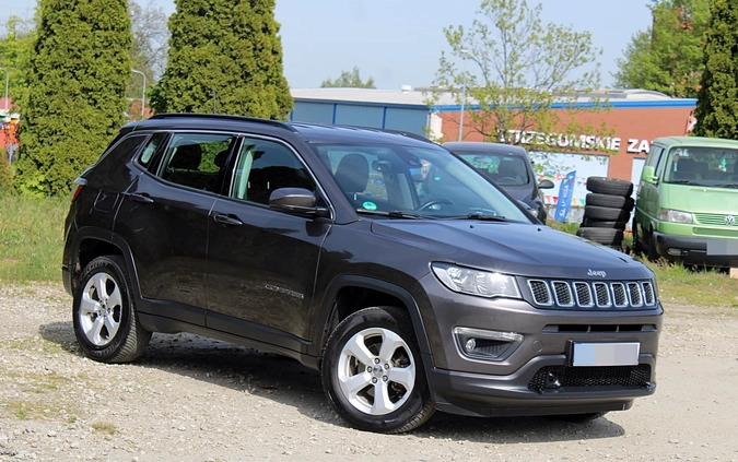 Jeep Compass cena 72900 przebieg: 159000, rok produkcji 2019 z Sulejówek małe 172